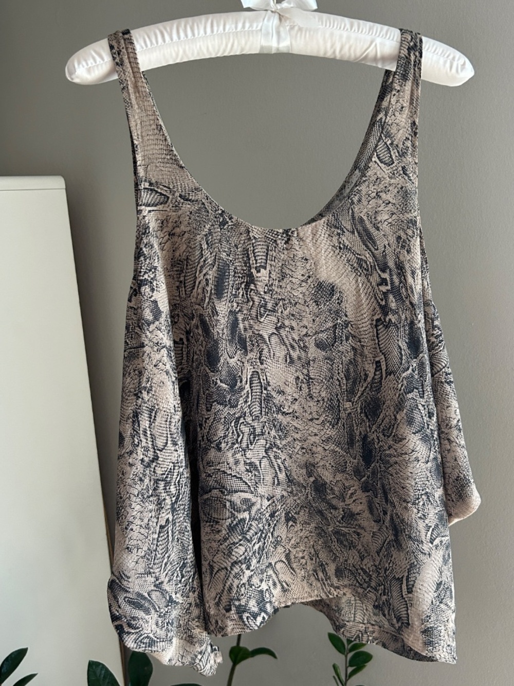 Topshop 2-layered Flowy Snakeprint Sleeveless Top Blouse EU 34 US 2